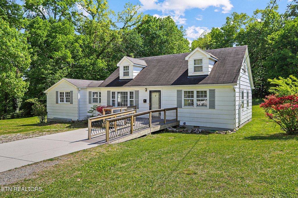 4600 Ball Camp Pike, Knoxville