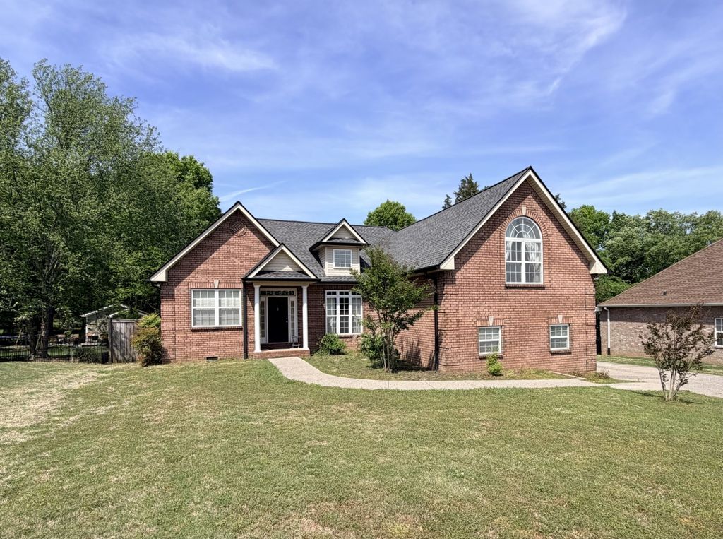 241 Quad Oak Dr, Mount Juliet