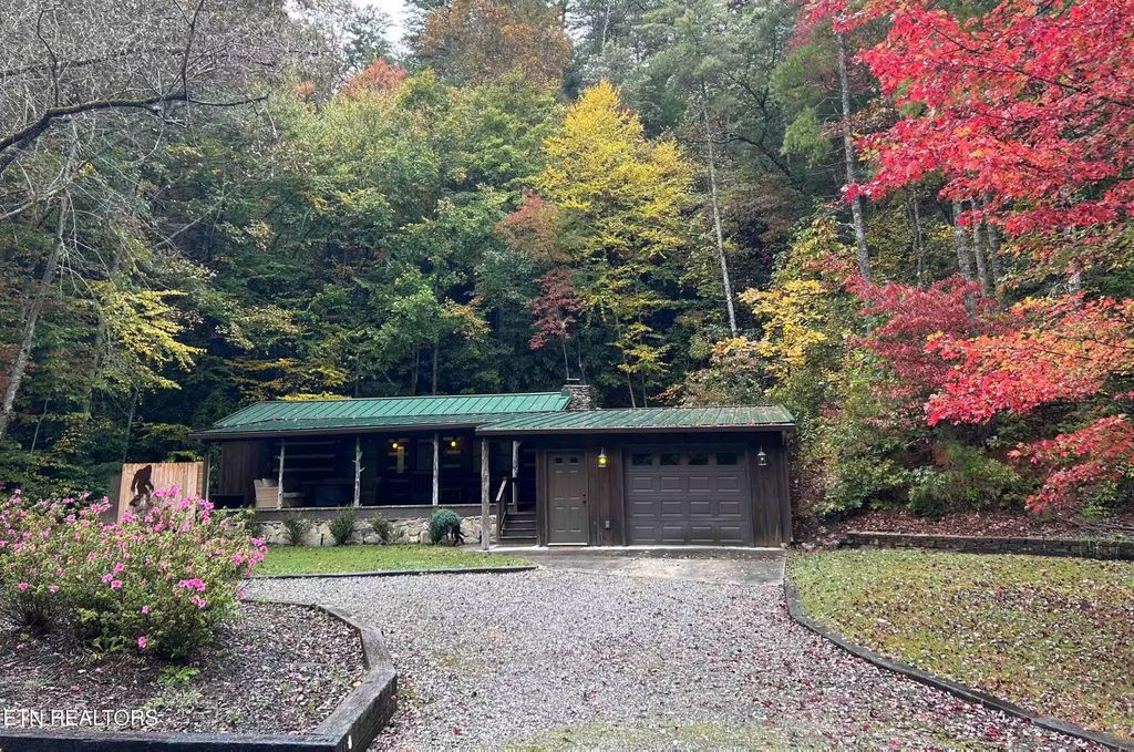 612 Stonegate Way, Townsend