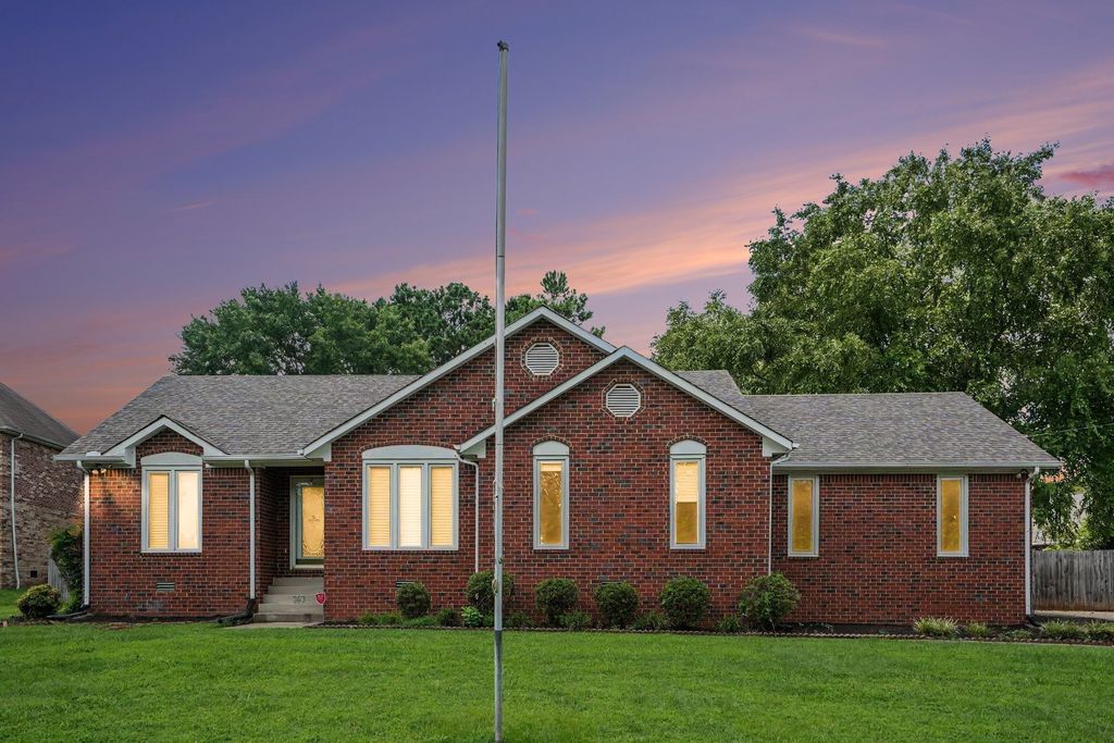 363 Jones Mill Rd, La Vergne
