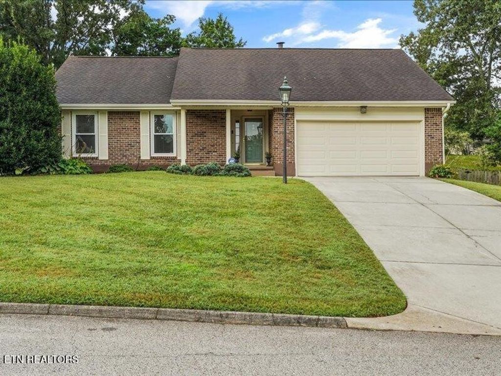 1624 Clear Brook Drive, Knoxville