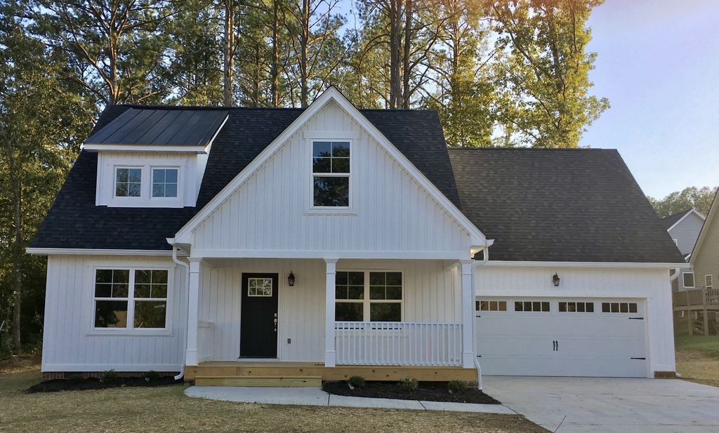 2690 Willow Run Trail Nw, Cleveland
