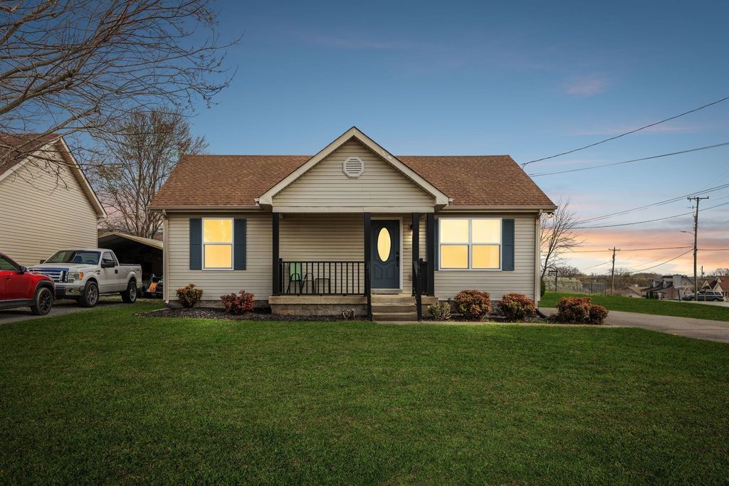 402 Jonesboro Ct, La Vergne