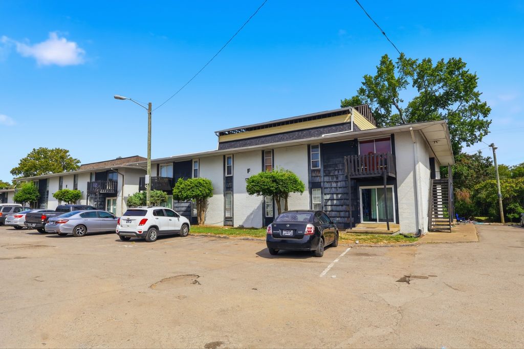 320 Welch Rd F7, Nashville