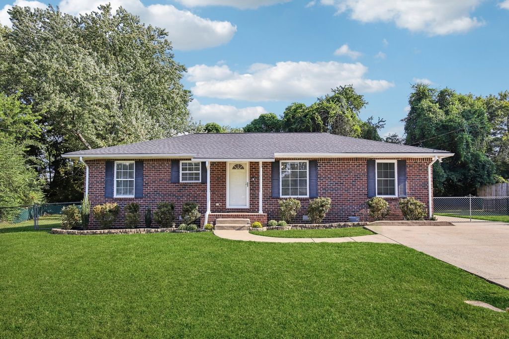 419 Harwell Ct, Hermitage