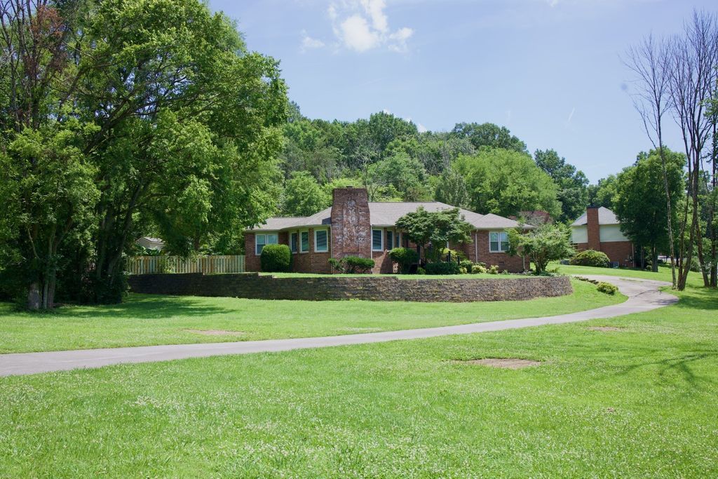 4451 Chandler Rd, Hermitage