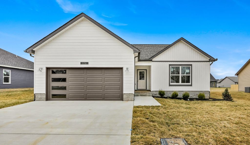 187 Donegal Dr, Clarksville