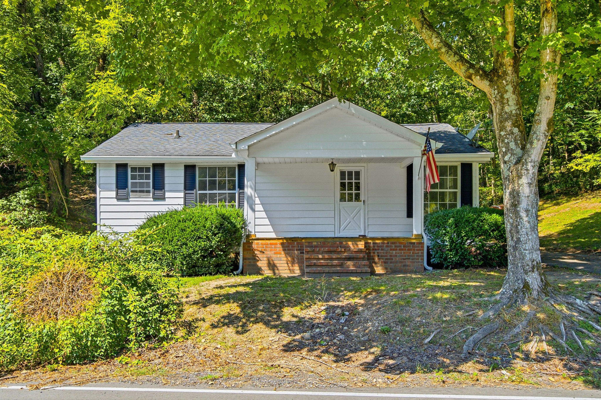 Home for sale in 3590 Abednego Rd Greenbrier, TN