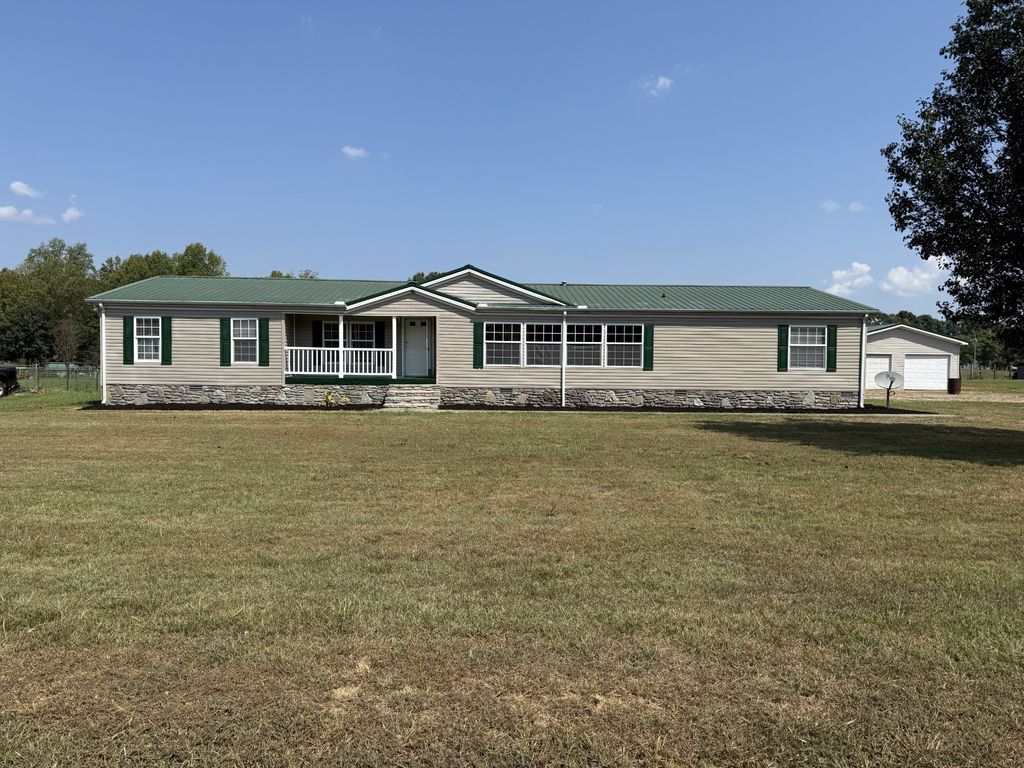 935 Pointe Ln, Lafayette