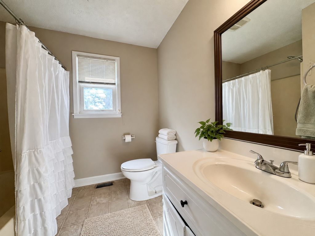 817 Belle Dr, Spring Hill