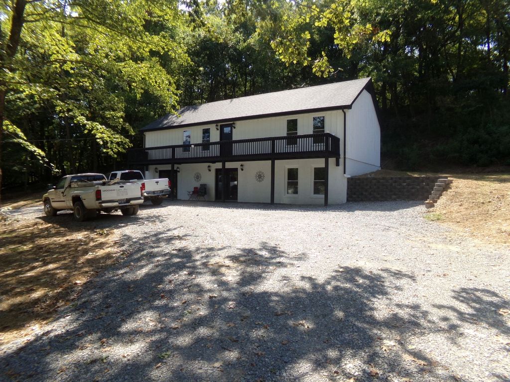 1811 Lowe St, Lewisburg