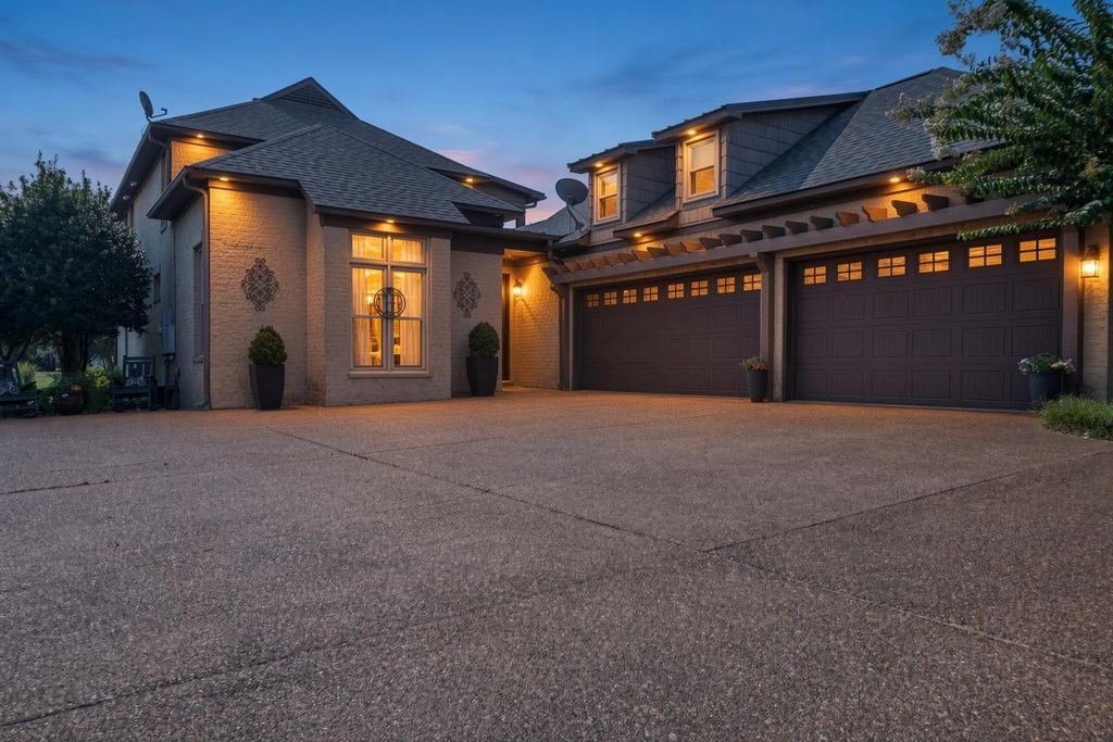 41 Arbor Greens Cv, Covington