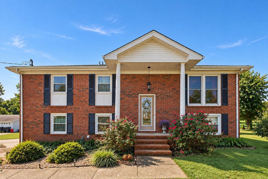 331 Maplewood Dr, Cornersville