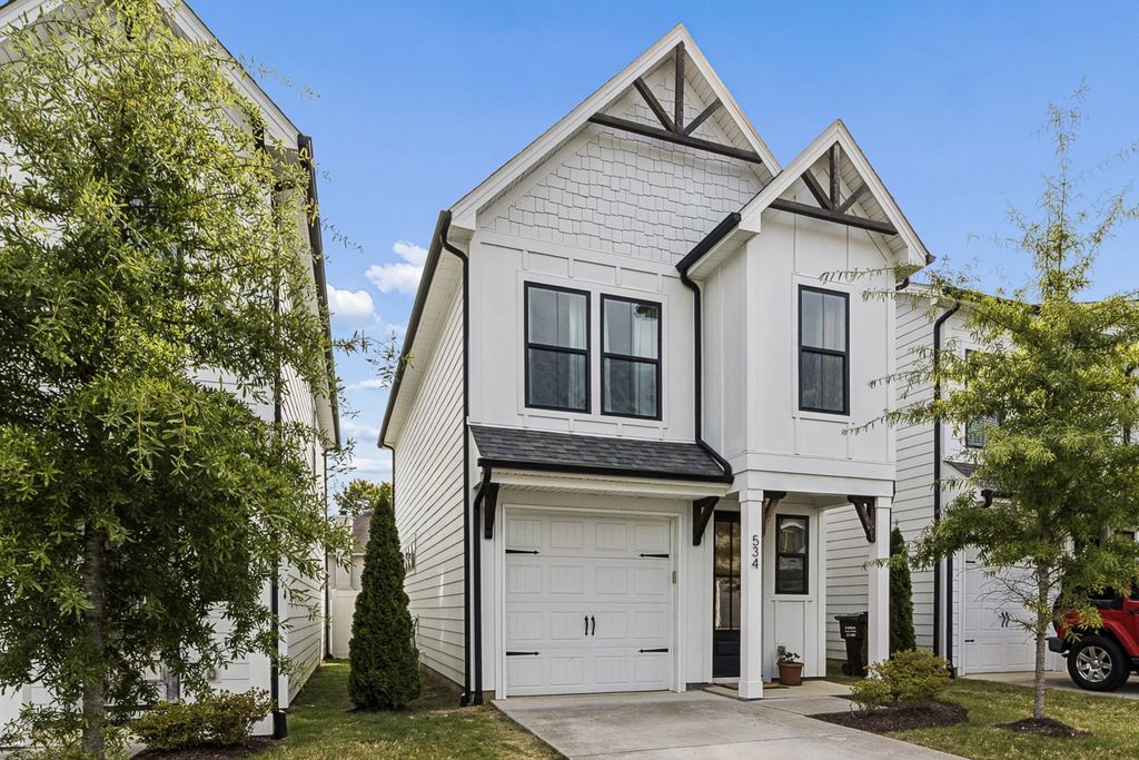 534 Taffy Way, Hermitage