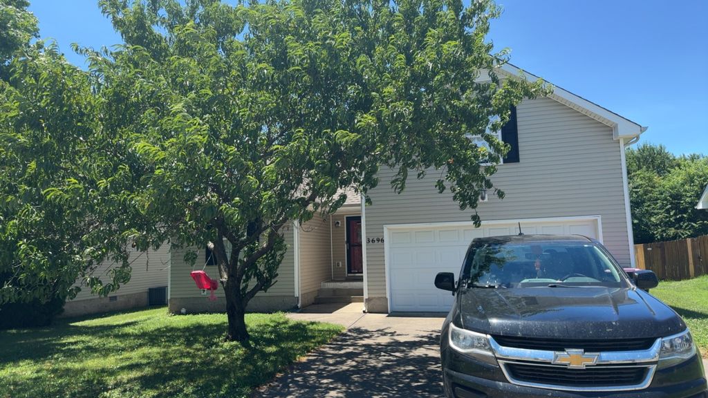 3696 Cindy Jo Dr S, Clarksville
