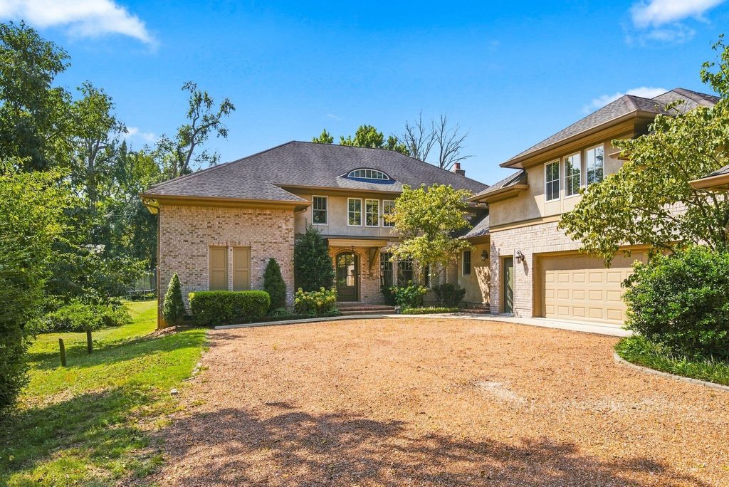 203b Woodmont Cir, Nashville
