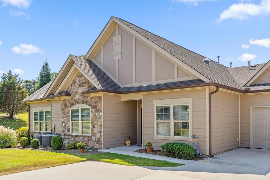 1770 Sedgefield Drive, Ooltewah