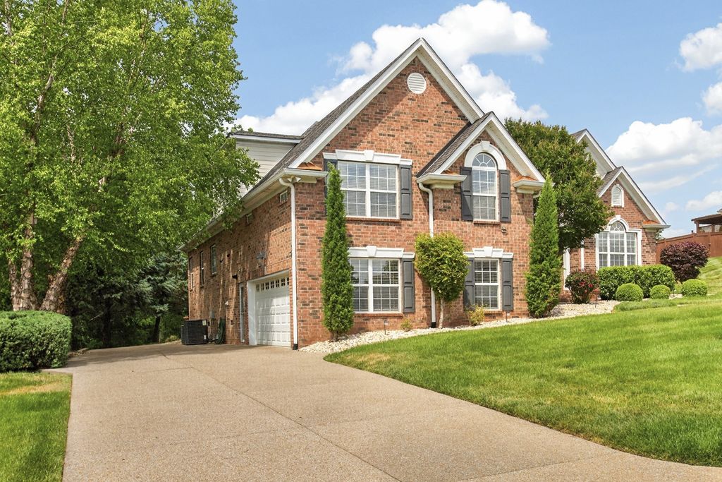 1027 Berkshire Blvd, Mount Juliet