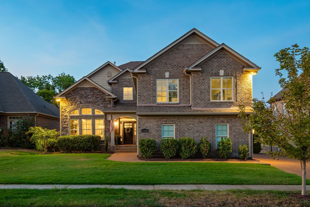 1592 Eden Rose Pl, Nolensville