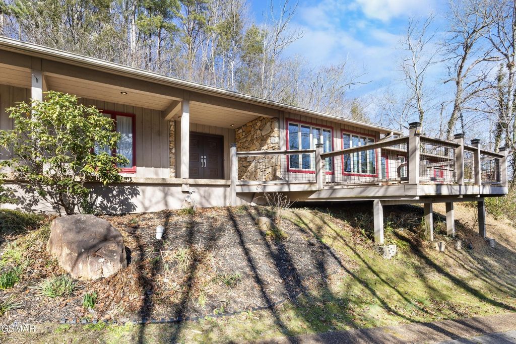 333 Gatlin Drive, Gatlinburg