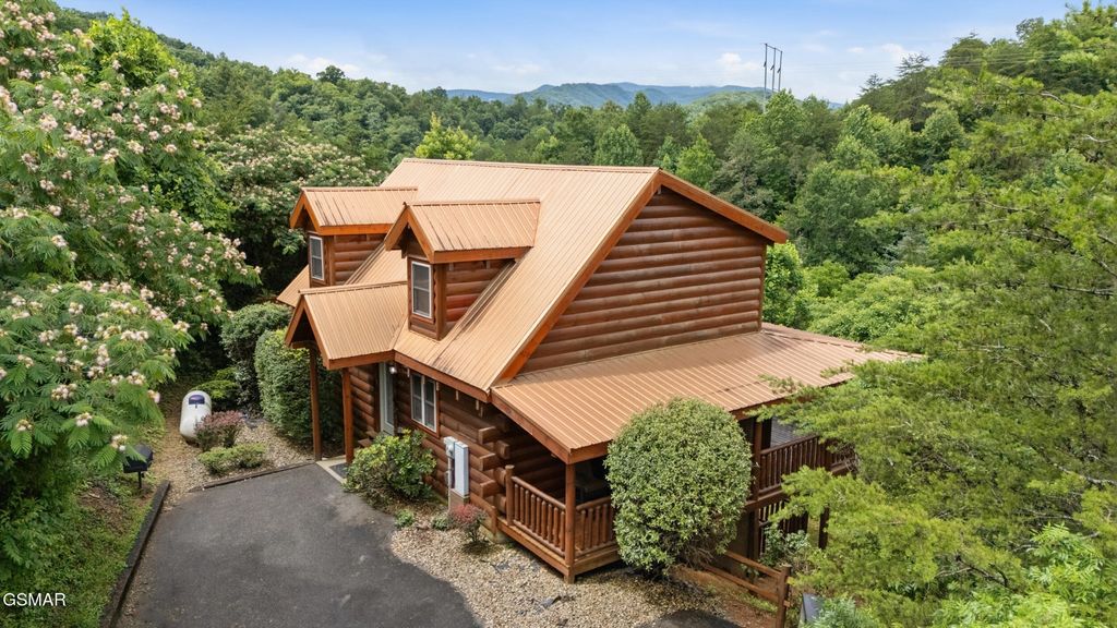 4420 Shangrila Way, Sevierville