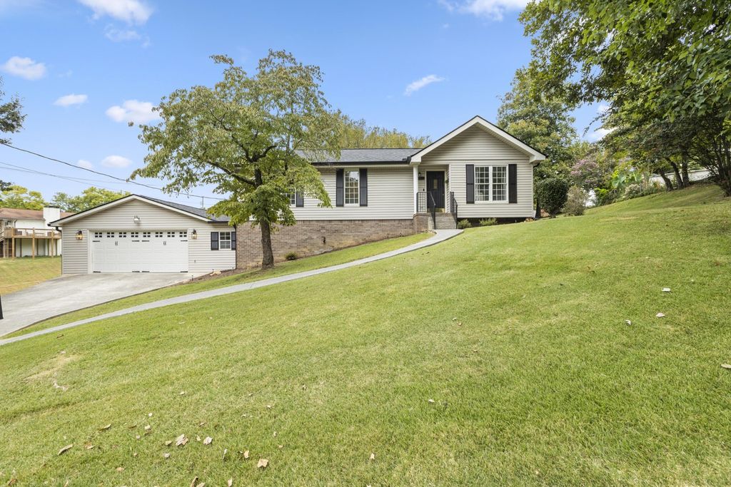 11 E Larry Circle, Ringgold