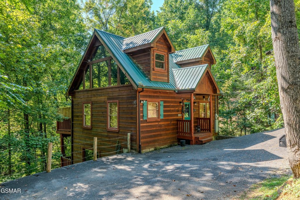 2408 Balsam Circle, Sevierville