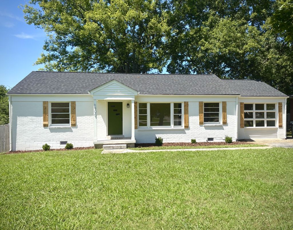 1906 Wedgewood Dr, Columbia