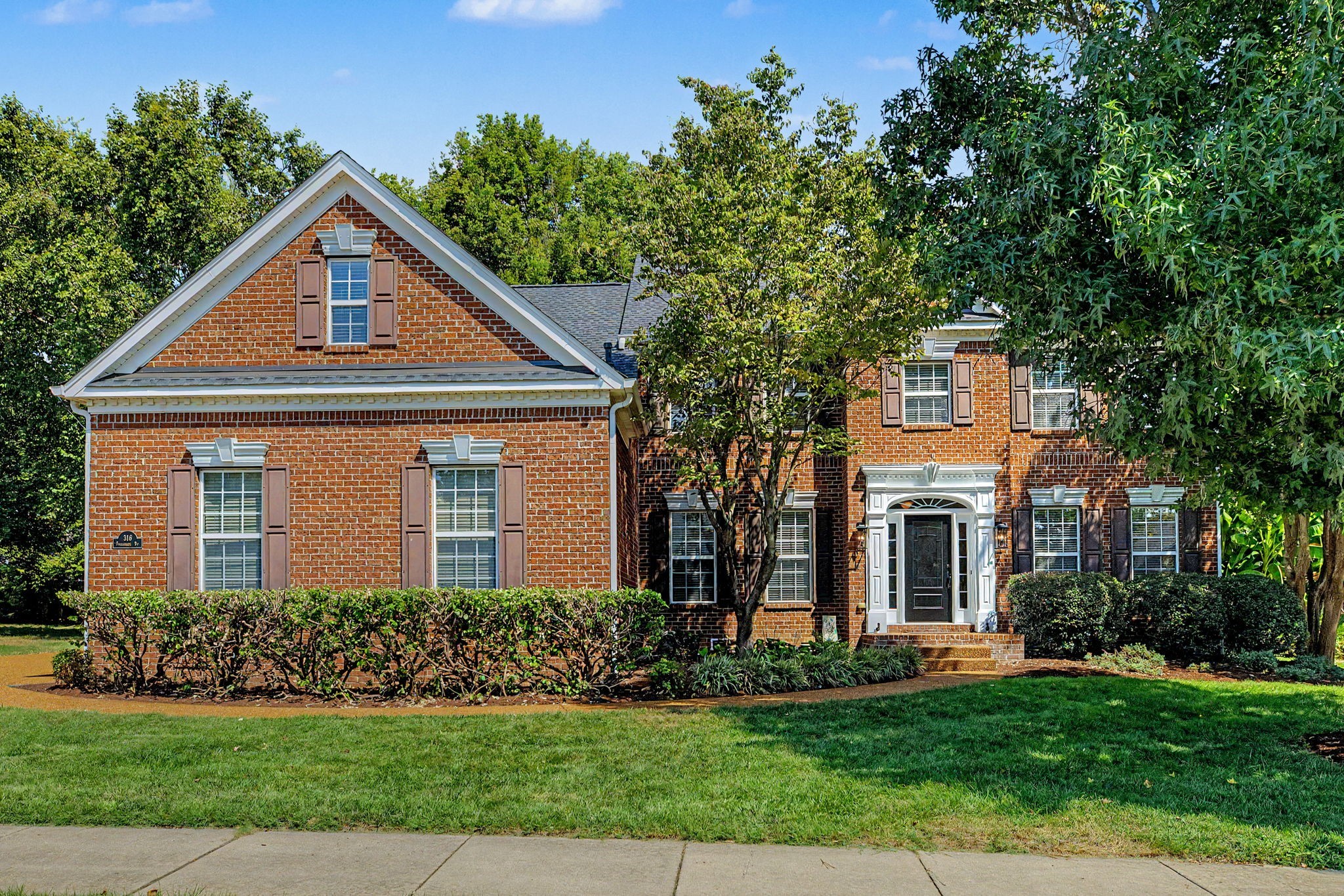 Photo of Listing #3545728
