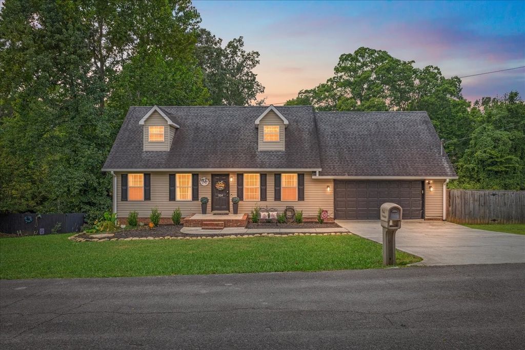 334 N Washington Ave, Etowah