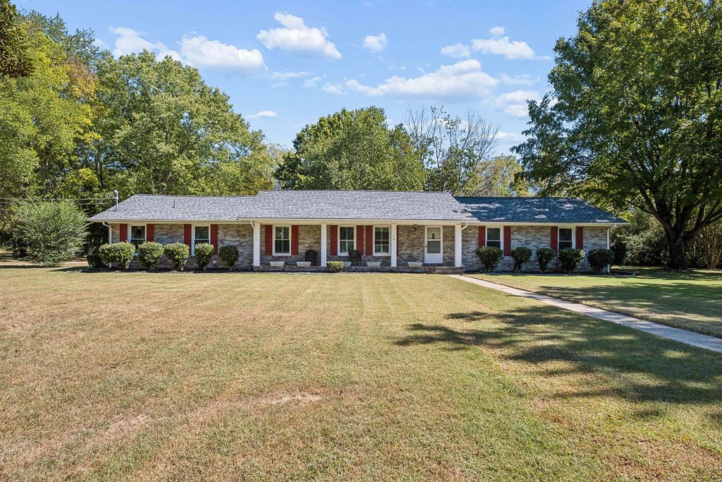 146 W Clearview Dr, Murfreesboro