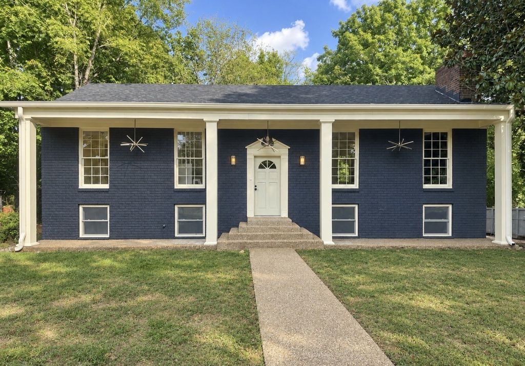 1071 Cliff White Rd, Columbia