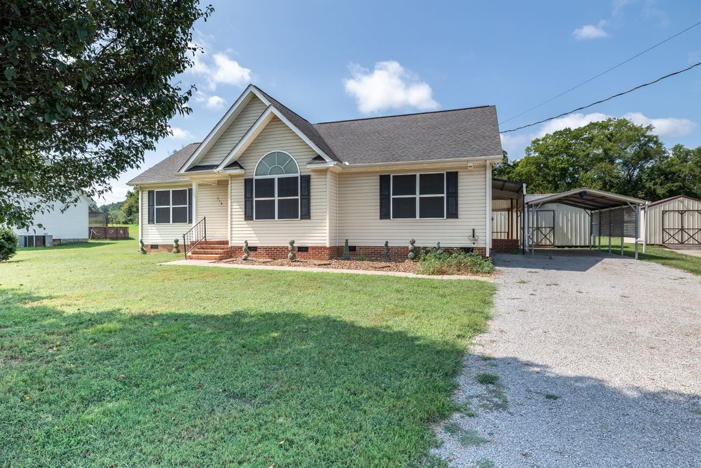 310 Daytona Dr, Cornersville
