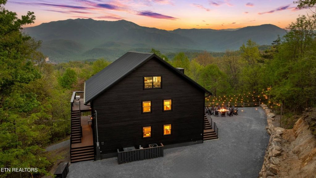 1433 Garrett Place, Gatlinburg