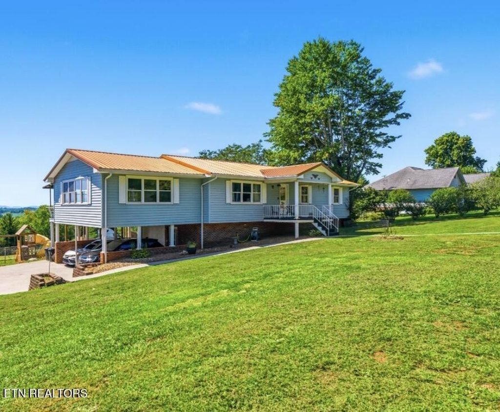 294 Cherokee Circle, Madisonville