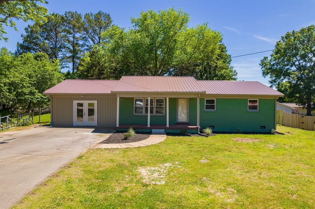 25 Blackburn Ave, Mc Kenzie