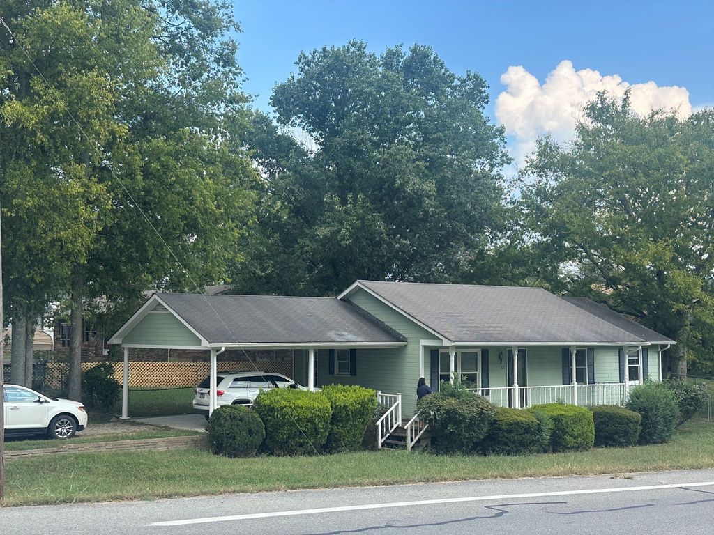 137 Shelbyville Hwy, Fayetteville