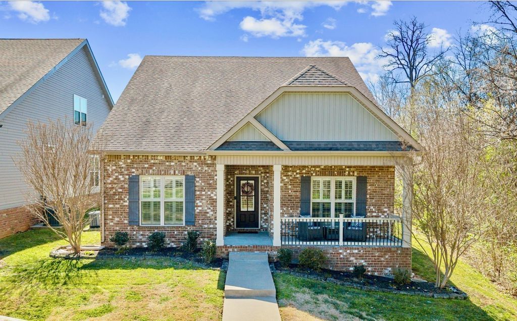 214 Whitman Aly, Clarksville