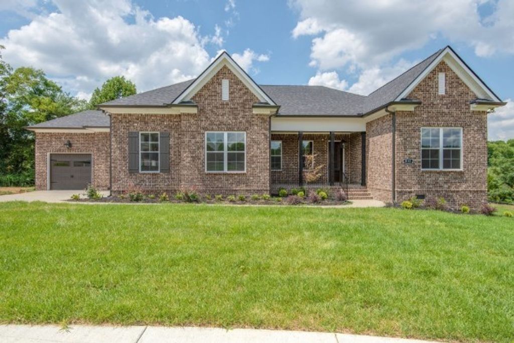 6 Elissa Place, Hendersonville