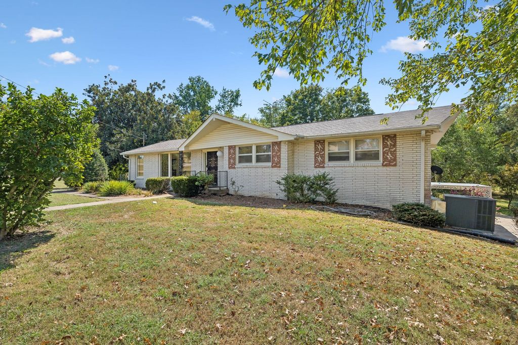 1225 Dalemere Dr, Nashville
