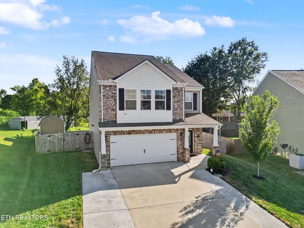 1117 Beacon Rd, Sevierville