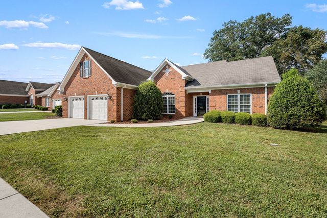 123 Magnolia Glen Circle, Manchester