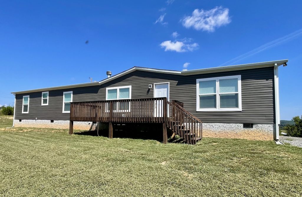 120 County Road 46, Athens