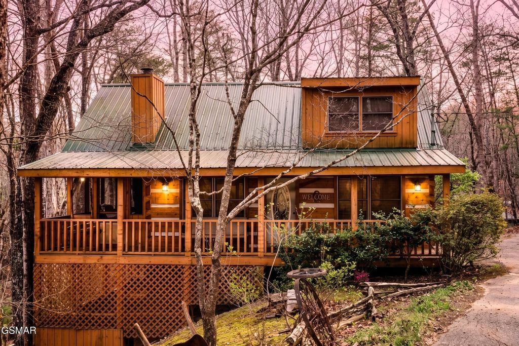 1655 S Mountain View Road, Sevierville