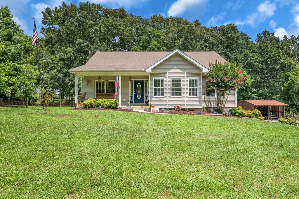 1062 Highway 96 N, Fairview