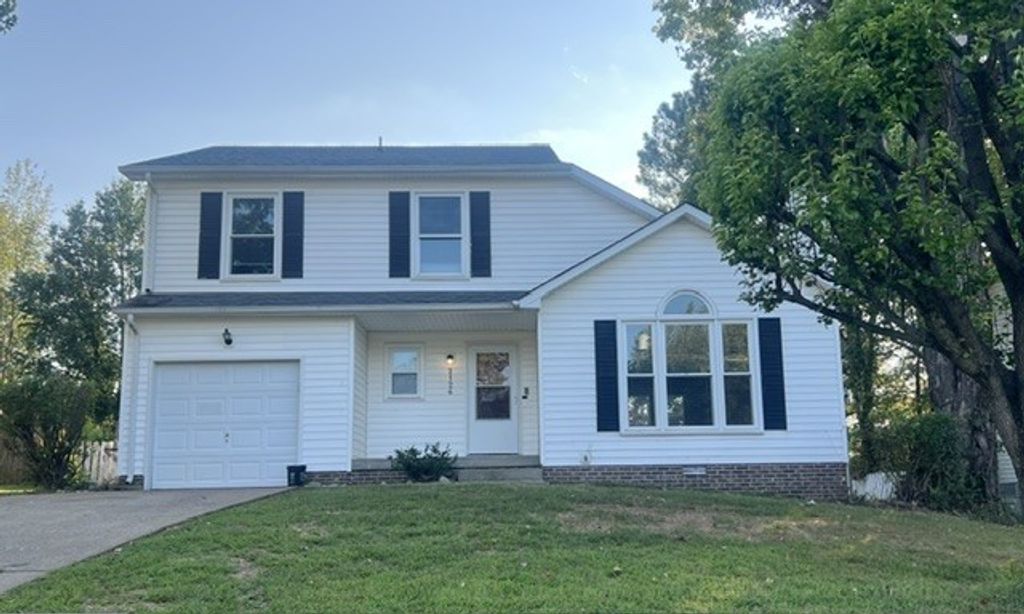 2126 Single Tree Dr, Clarksville