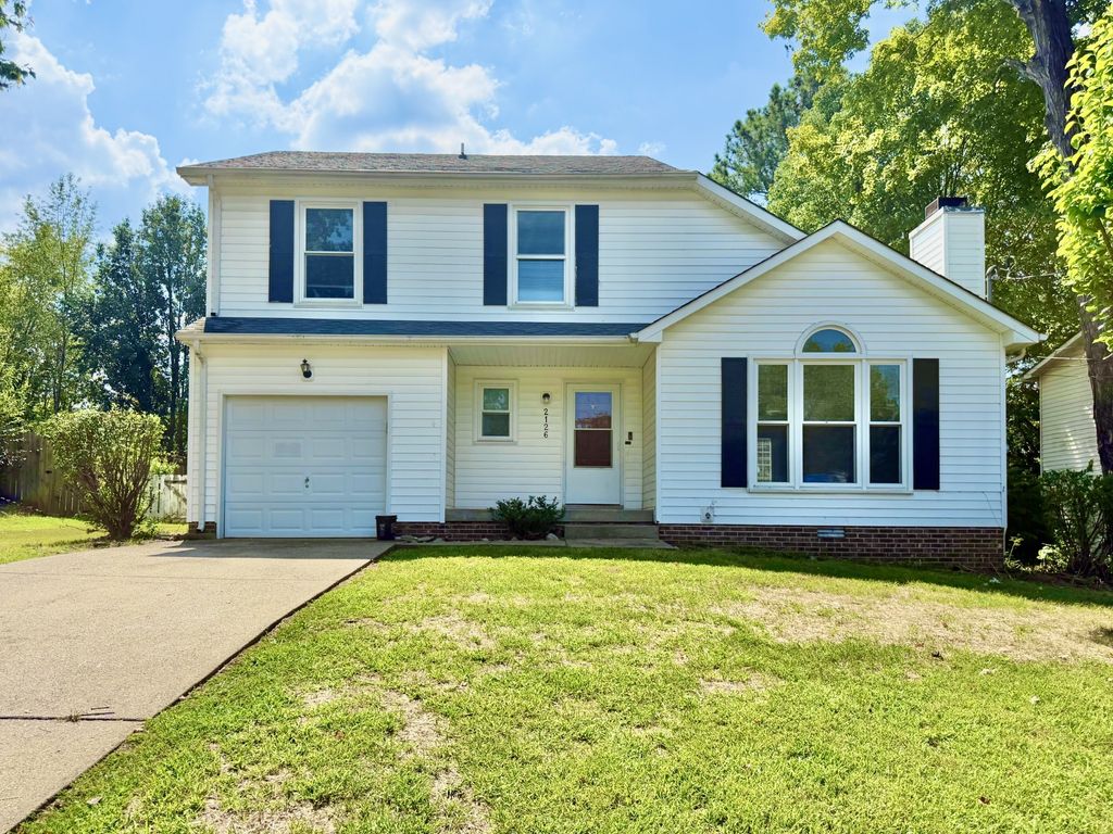 2126 Single Tree Dr, Clarksville