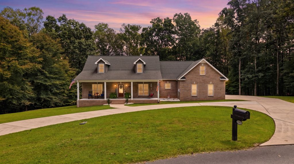 171 Jack Silvertooth Pl, Lynchburg