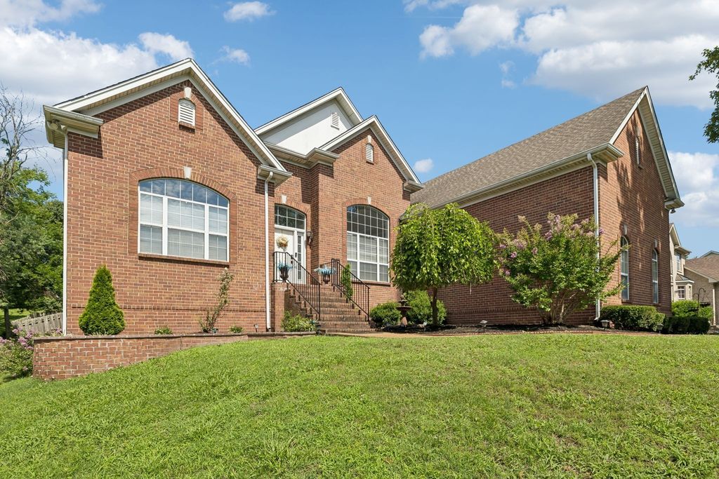 830 Loretta Dr, Goodlettsville