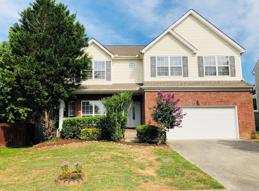 121 Claybrook Ln, Antioch